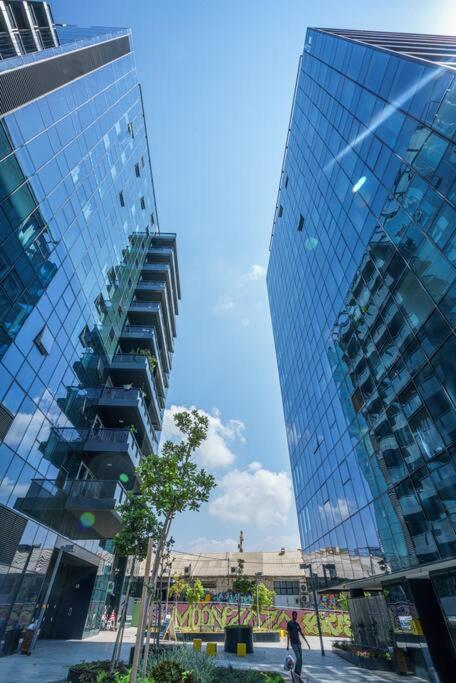 New 2br In Kompert By Tel Aviv