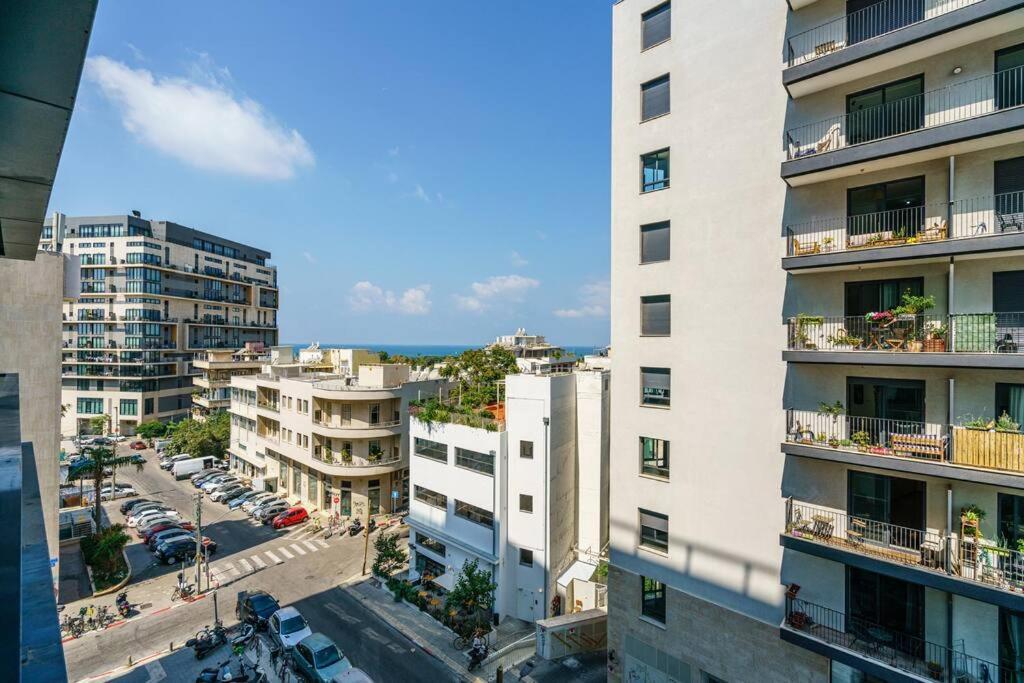 New 2br In Kompert By